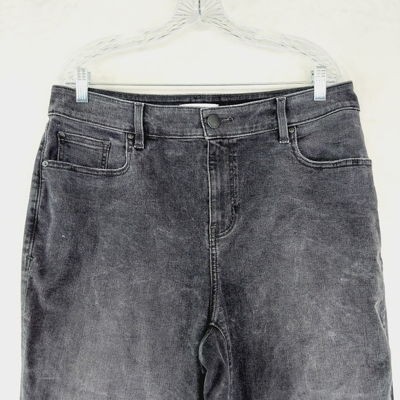 Lane Bryant High Rise Girlfriend Straight Jeans Womens Black Cotton Denim P1291 - Picture 3 of 9